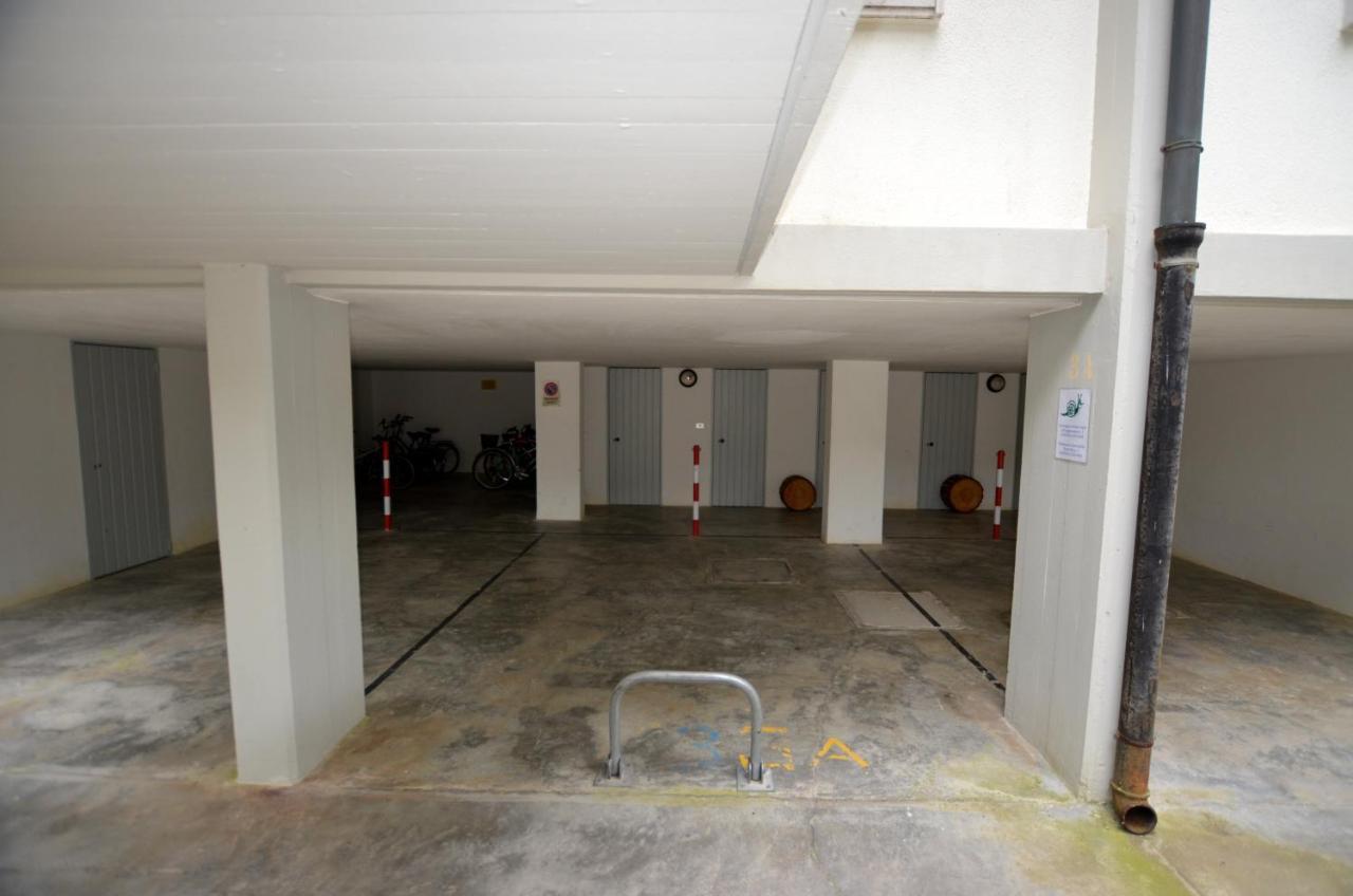 Lignano With Pool Apartment ลินญาโน ซับเบียโดโร ภายนอก รูปภาพ
