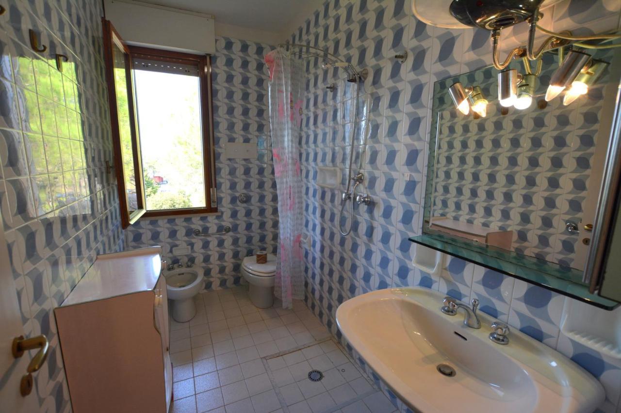Lignano With Pool Apartment ลินญาโน ซับเบียโดโร ภายนอก รูปภาพ
