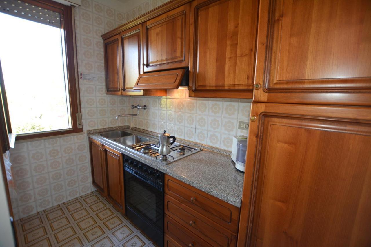 Lignano With Pool Apartment ลินญาโน ซับเบียโดโร ภายนอก รูปภาพ
